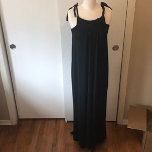 EUC Zara black maxi dress 💯🥇💥🕺